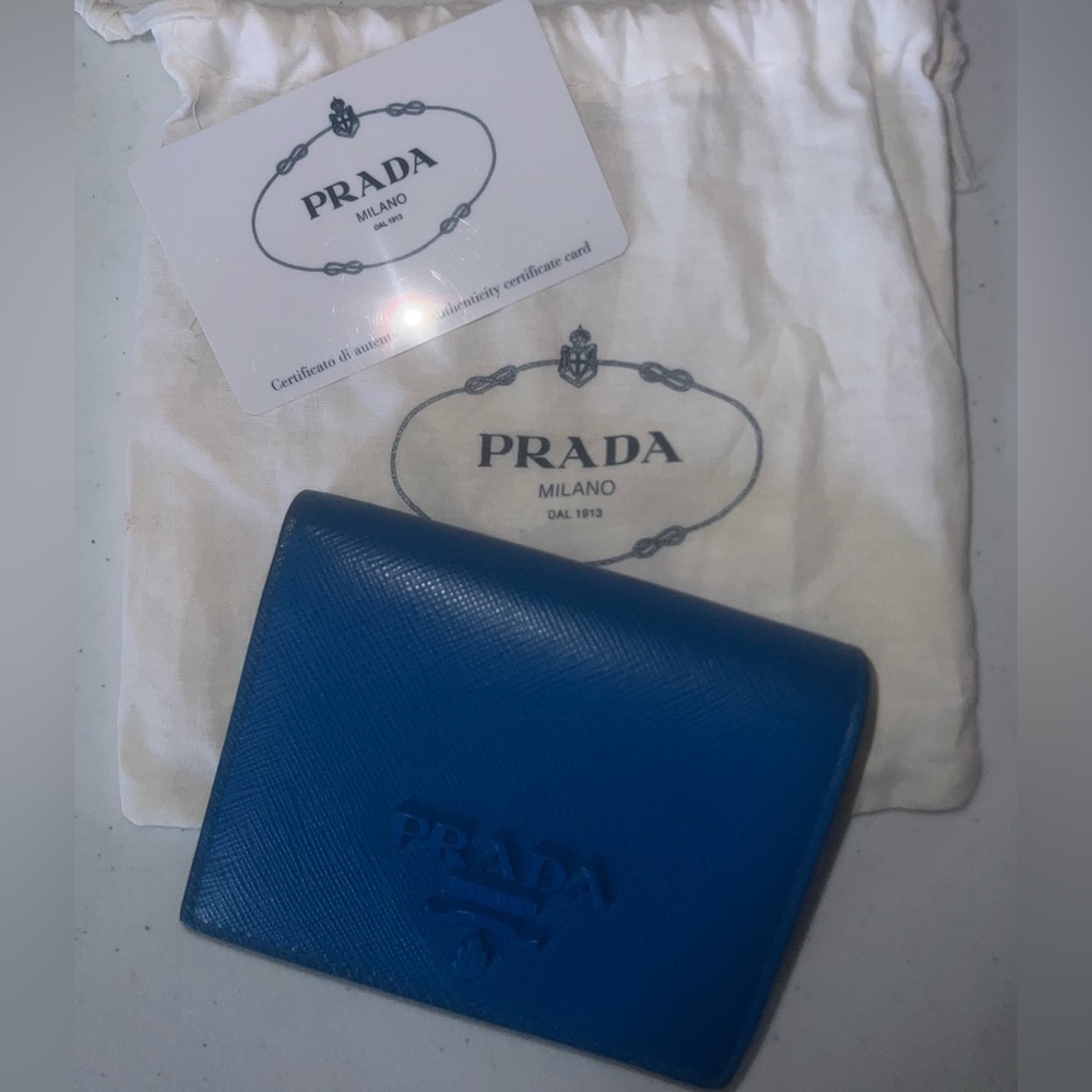 PRADA Saffiano Shine Monochrome Bi-Fold Wallet Marea